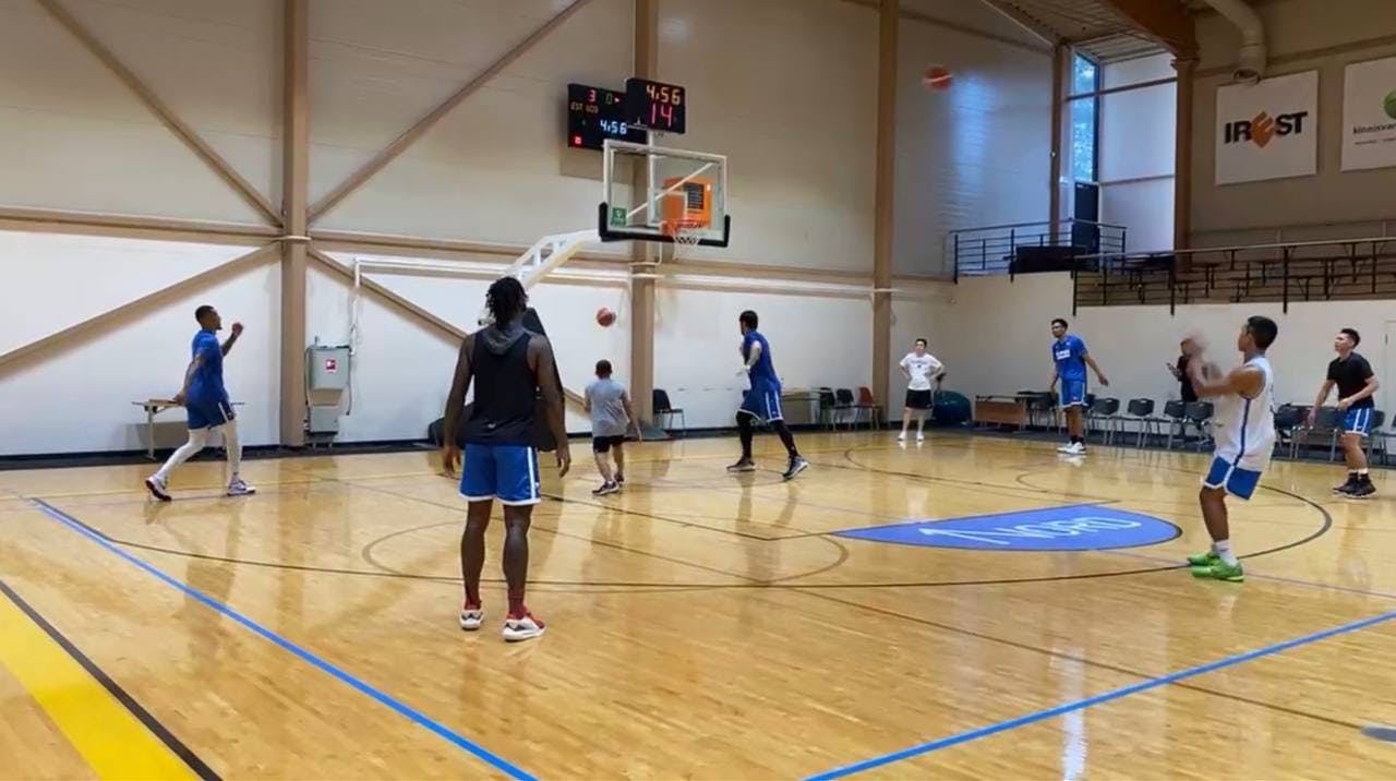 Chot Reyes shows glimpse of first Gilas practice in Estonia